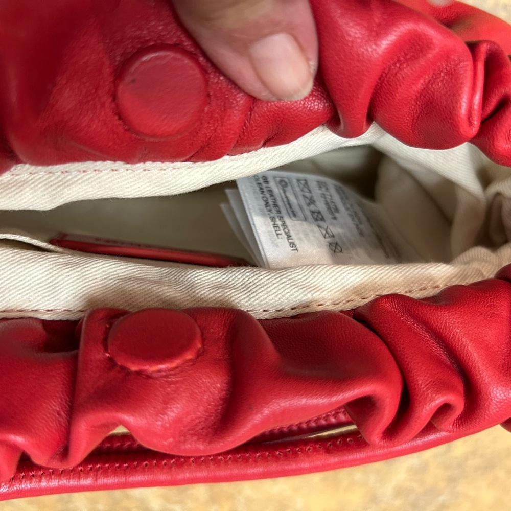 & Other Stories Red Shoulder Bag - Picture 14 of 14
